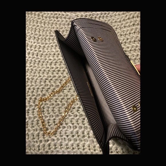 Little purse. - Picture 2 of 2